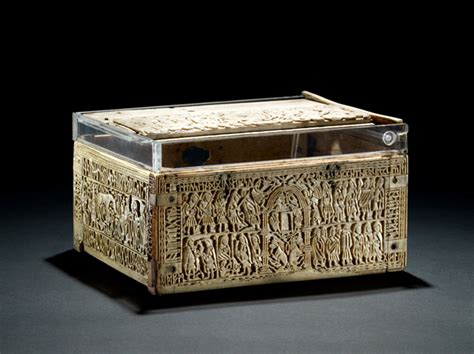  The Franks Casket: An Unprecedented Glimpse into Anglo-Saxon Storytelling and Exquisite Metalwork!